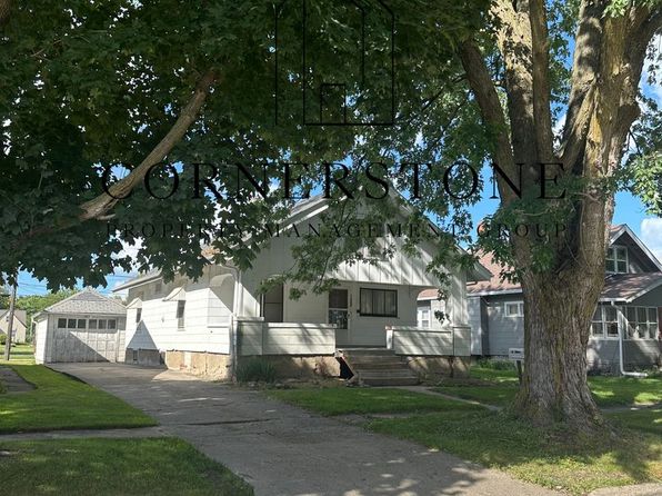 122 E Pleasant St