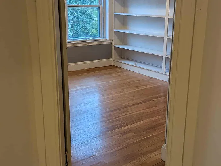 187 Winthrop Rd #3 — Photo 9