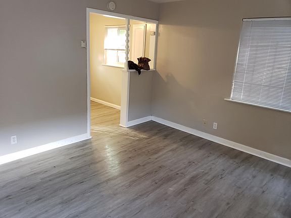 4th image of 2323 V St
