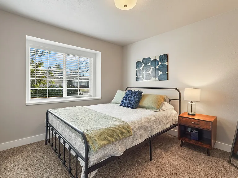 6871 N Fairfax Ave — Photo 25