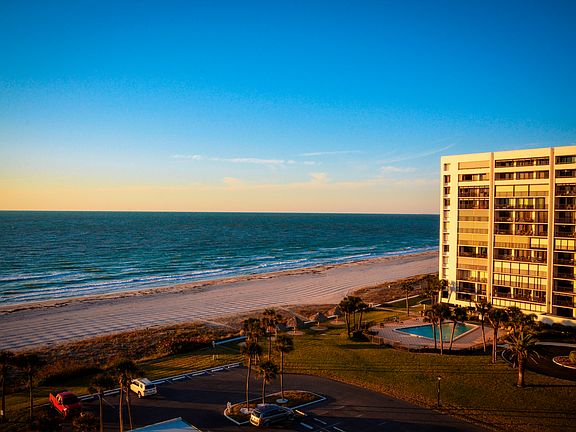 4th image of 1480 Gulf Blvd APT 807