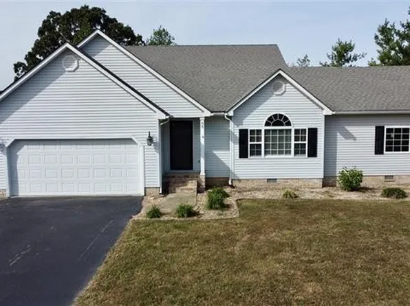 65 Sunset Ln, Smiths Grove, KY 42171