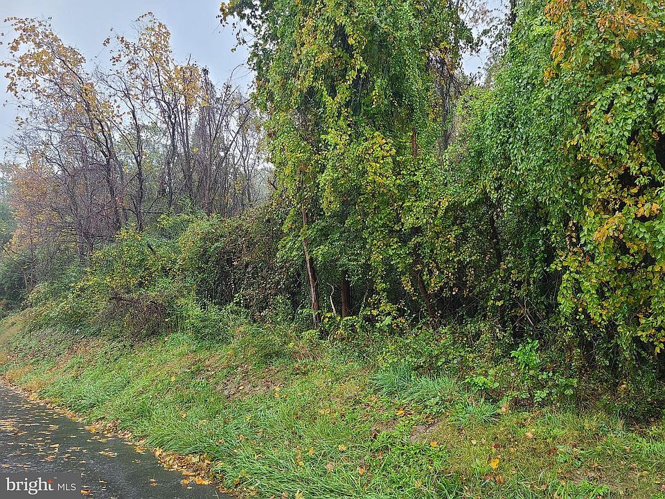 2nd image of 8229 Baltimore National Pike