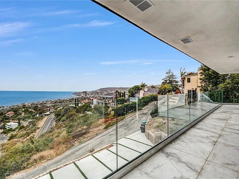 1360 Baja St #A — Photo 27