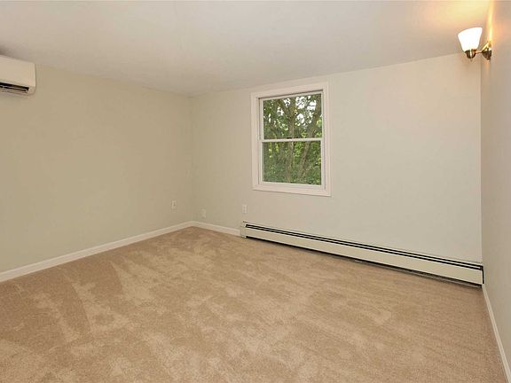 2nd image of 47 Pitchpine Pl