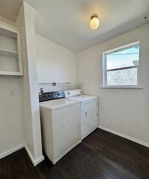 2401 W Covey Ln — Photo 18
