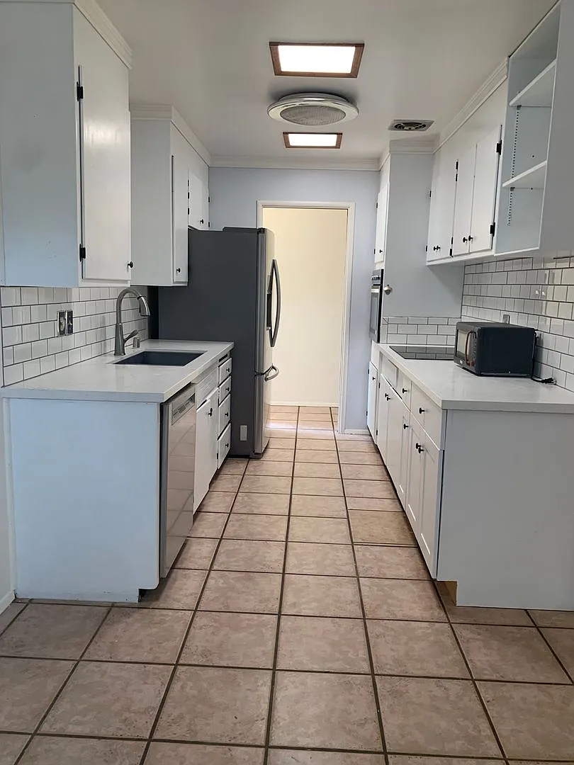 Updated 3-Bedroom Home Near Chestnut Park-$500 Off First Month's Rent — Photo 3