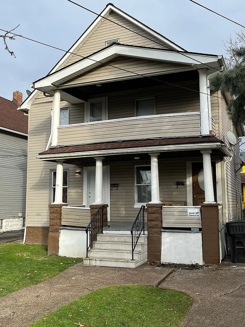 3865 W 16th St — Photo 3