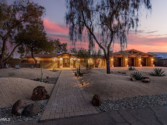 3rd image of 7701 E DAVENPORT Drive