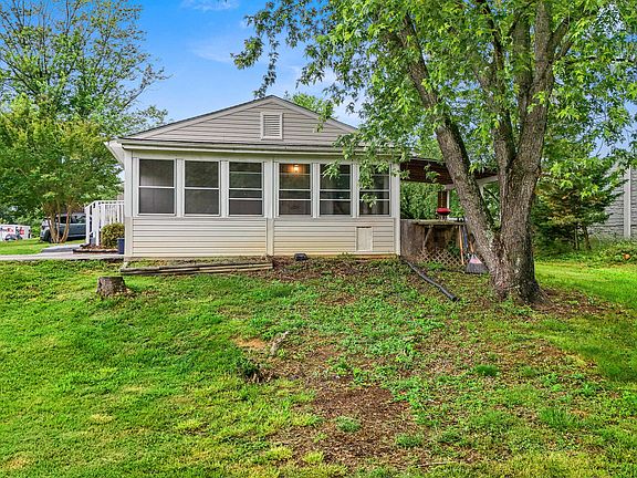 5th image of 8574 Brubaker Dr