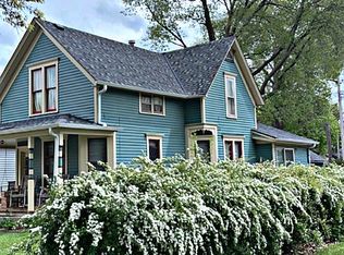 912 L St, Aurora, NE 68818