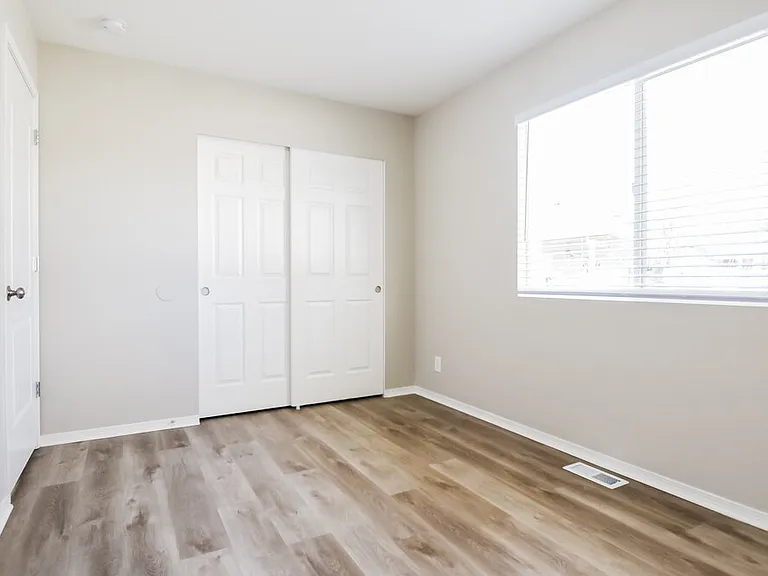 3406 W Luge Ln — Photo 14
