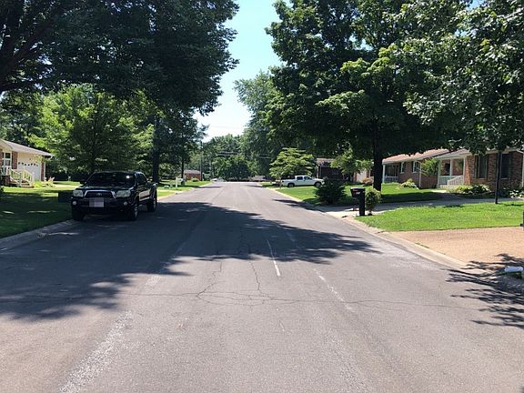 5th image of 35 Eastmoor Dr