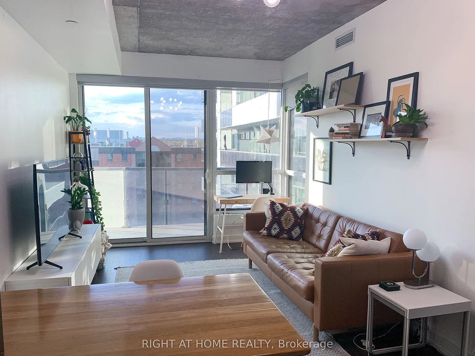 2 bed, $2,700 — Photo 3