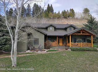 236 Meadow Ridge Rd, Alpine, WY 83128