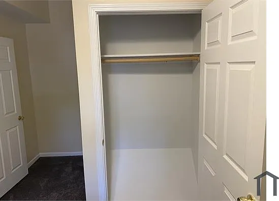 3 bed, $2,000 — Photo 3