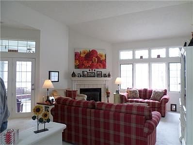 4th image of 1112 Winterberry Dr