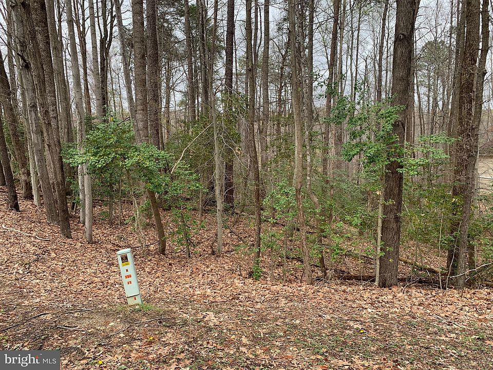 2nd image of Mount Vernon Cir