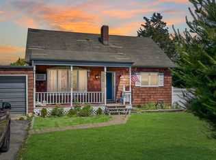 9 Laurel Rd, Ronkonkoma, NY 11779