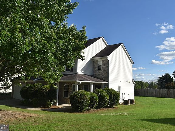 2nd image of 1854 Pierce Way