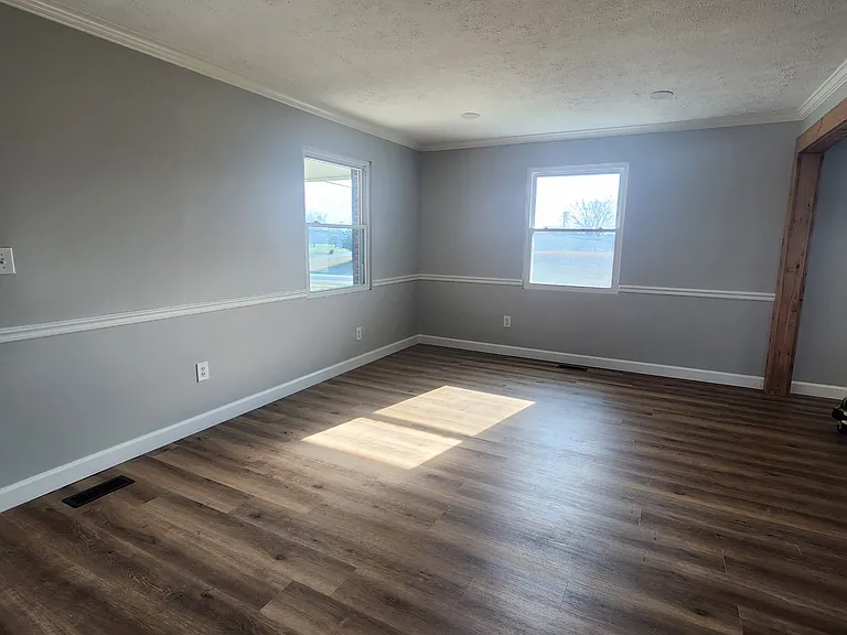 4680 S Grundy Quarles Hwy — Photo 8