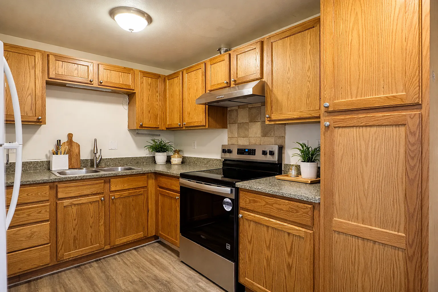 10550 Midvale Ave N - 4 plex - 3 — Photo 4