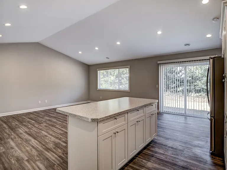 1624B Gunston Dr — Photo 41