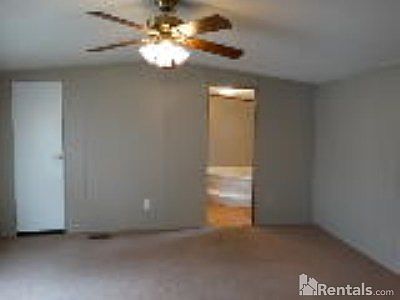 4th image of 208 S Barnes Ave