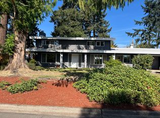 3225 Raleighwood Ave, Springfield, OR 97477