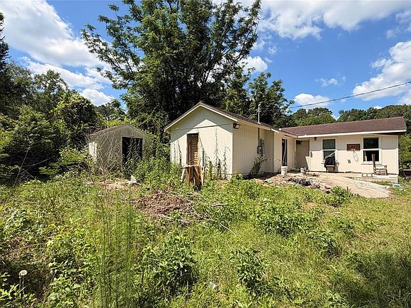 2nd image of 9621 Dogwood Ln