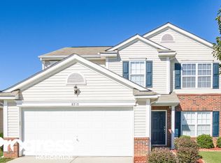 8715 Buckhorn St, Charlotte, NC 28216