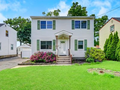 35 Irving Johnson St, East Northport, NY, 11731