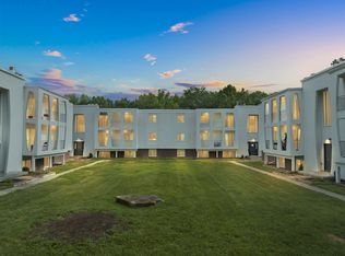 Windsong Apartments, Kansas City, MO 64131