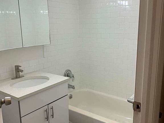 5th image of 626 10th Ave APT 3E