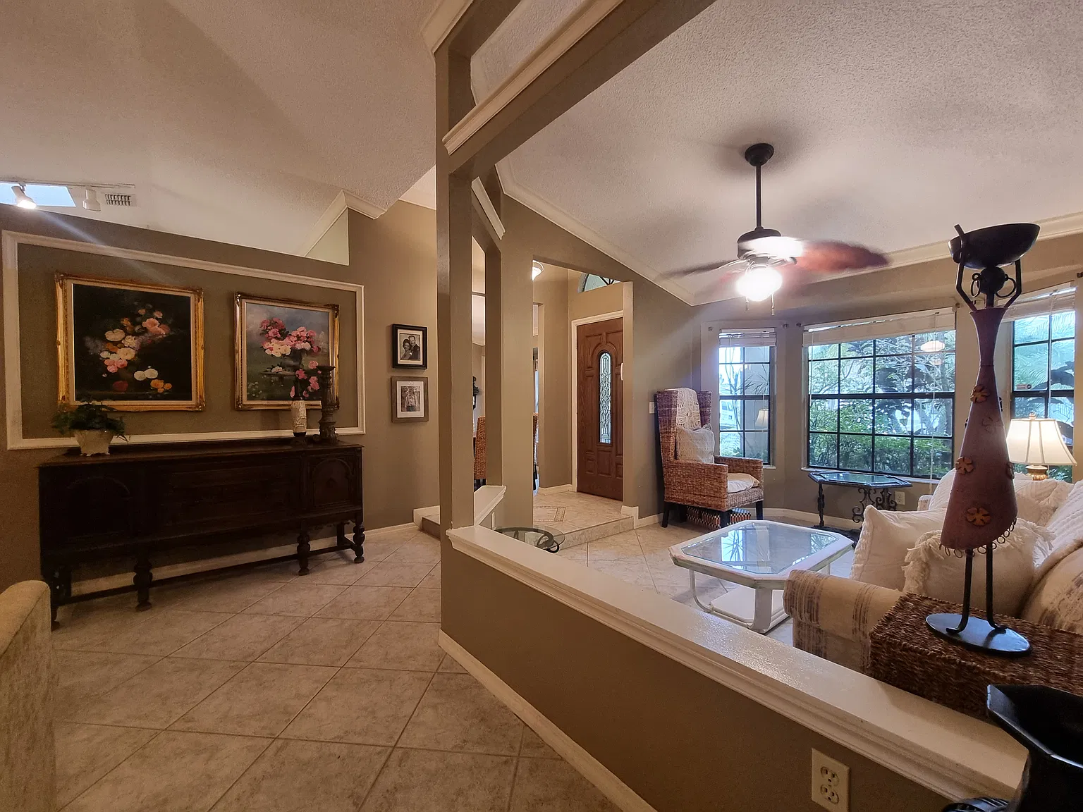 3 bed, 1804 sqft, $1,825 — Photo 1