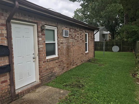 3rd image of 3811 S Cape Henry Ave #B1