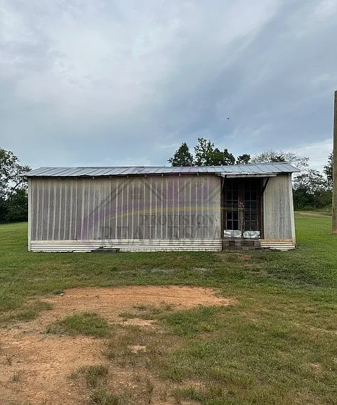 1902 County Road 700 — Photo 18