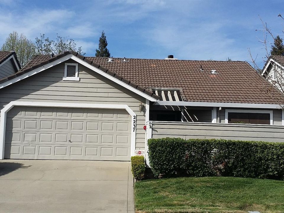 2nd image of 2237 Camborne Dr