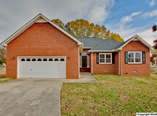 103 Sassafras Dr NW, Hazel Green, AL 35750