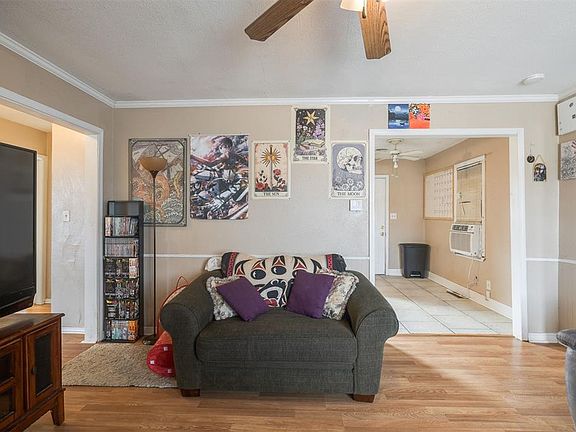 5th image of 4620 SE 21st St