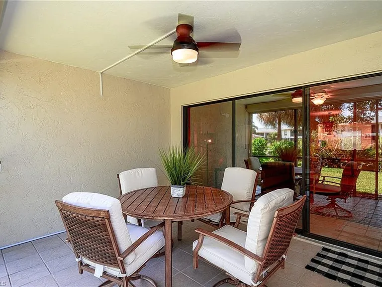 135 Cypress Way E #C — Photo 2