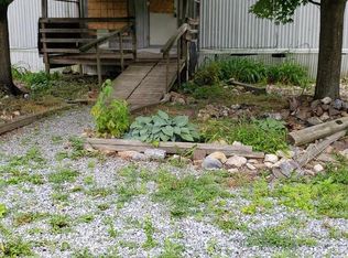 31 Old Mountain Rd, Bethel, PA 19507