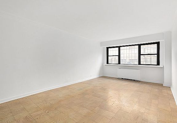 3rd image of 235 E 87th St APT 1F