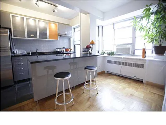 Sold by Realmart Realty LLC | media 10