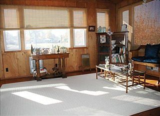 5th image of 110 Bullock Dr