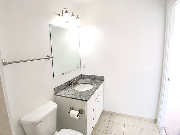 3rd image of 3600 Glebe Rd #W607