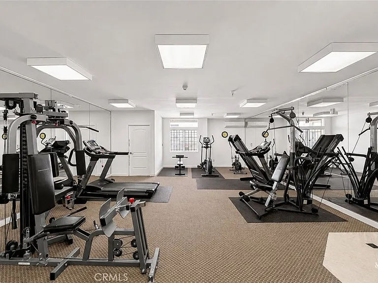 401 N Serrano #Penthouse 3 — Photo 21
