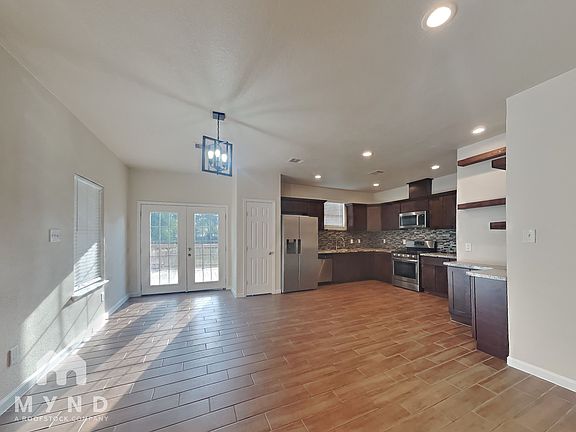 2nd image of 5704 Bacher St