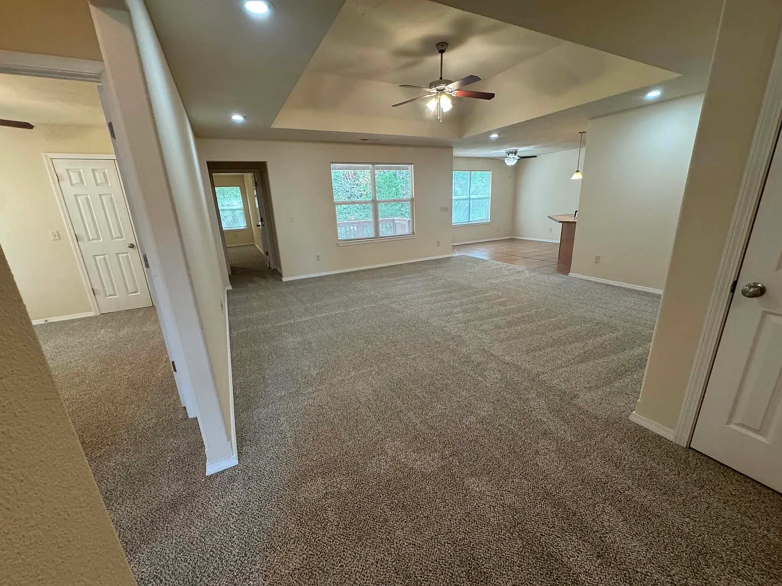 3 bed, 1550 sqft, $1,650 — Photo 3