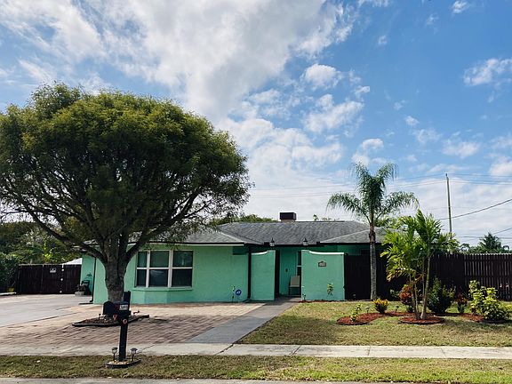 2nd image of 3698 Briggs Dr